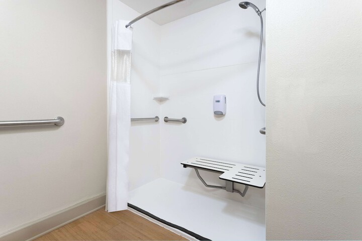 1 King Bed Mobility Accessible Roll in Shower with Grab Bars (3 of 10)