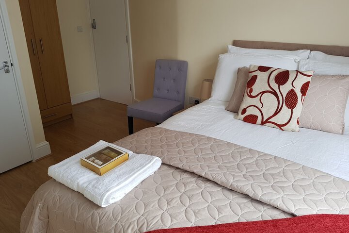 Room 10 of 25