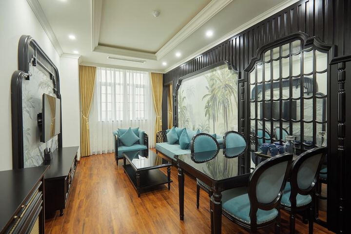 Room 18 of 36