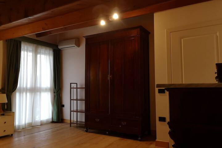 Room 8 of 73