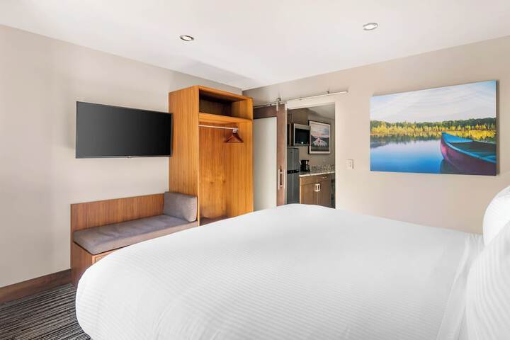 Room 14 of 63