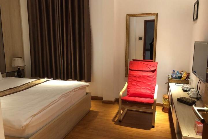 Room 7 of 49