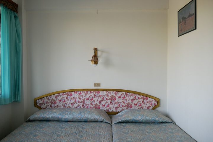 Room 5 of 55