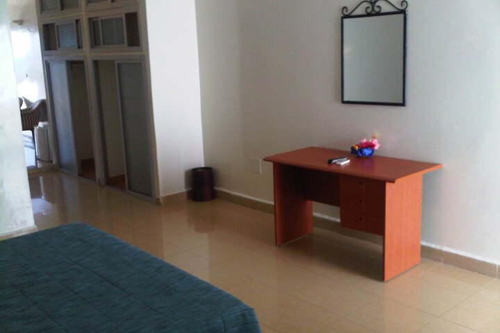 Room 9 of 21