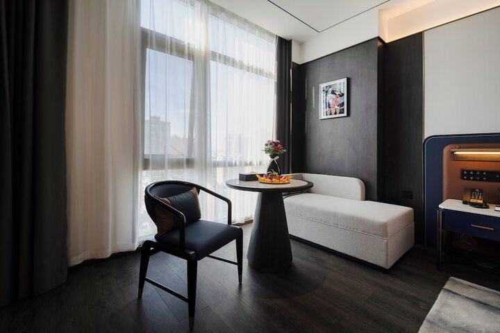 Room 7 of 26