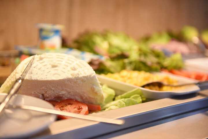 Dining 39 of 60