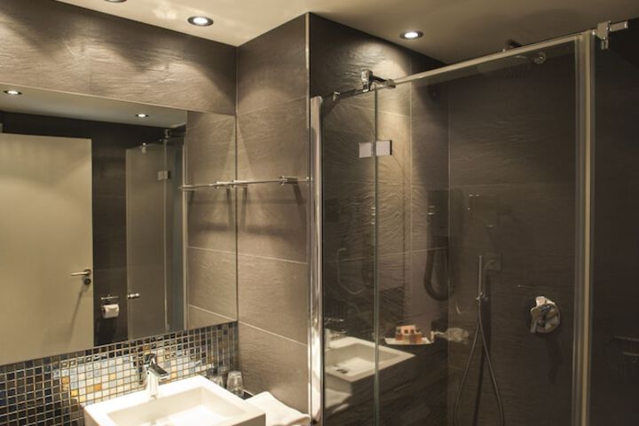 Clean Restrooms