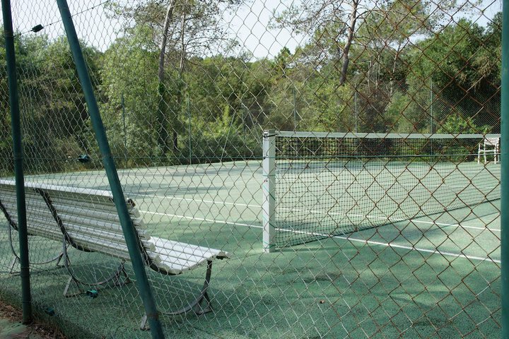 Tennis court