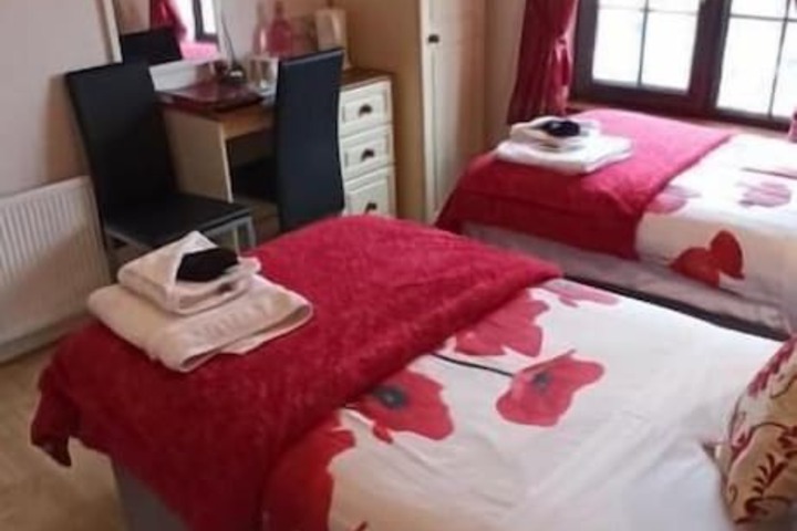 Room 2 of 46