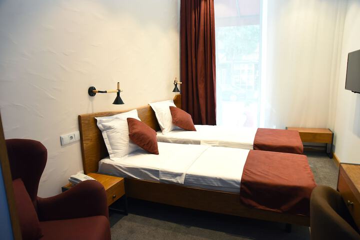 Room 14 of 49