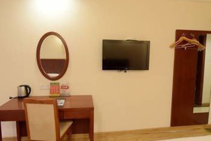Hotel Suite Photo