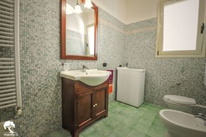 Room 6 of 47