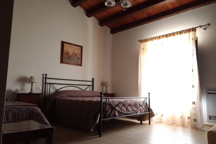 Room 25 of 97