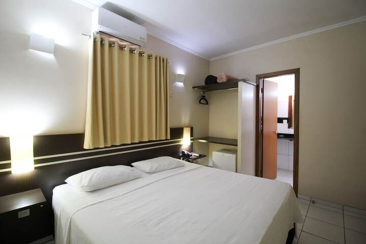 Room 65 of 183