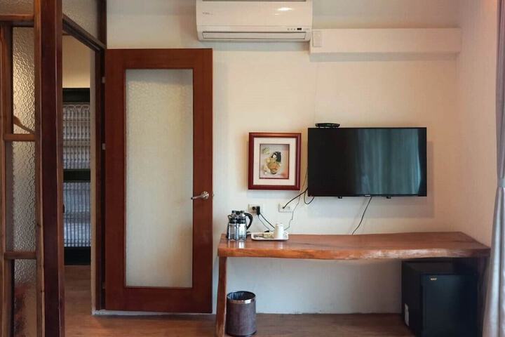 Room 21 of 46