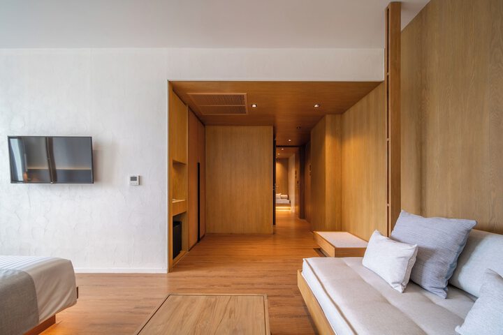 Room 30 of 150