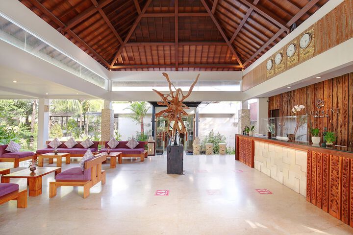 Lobby Photos