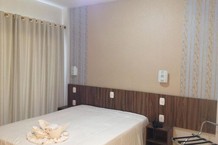 Room 42 of 48