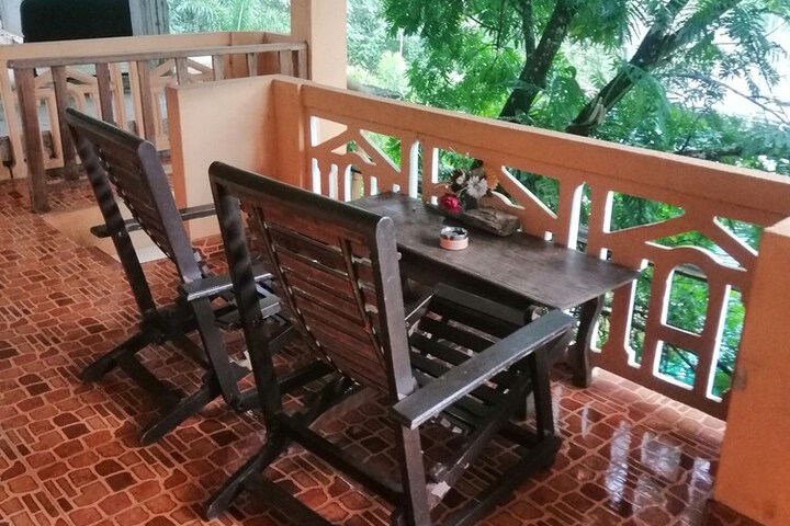 Room 10 of 20