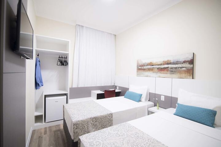 Room 7 of 70