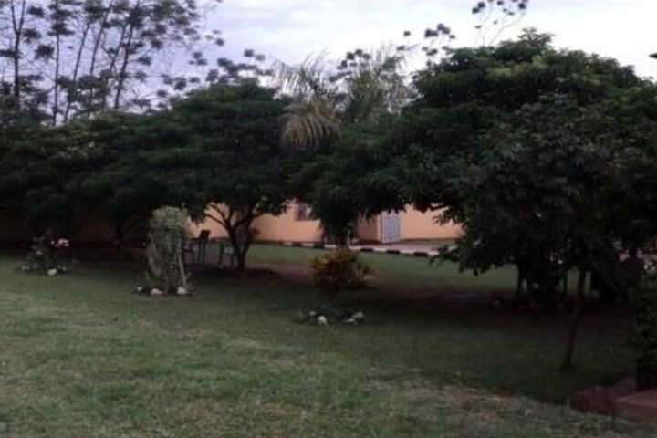 Hotel Exterior 16 of 17