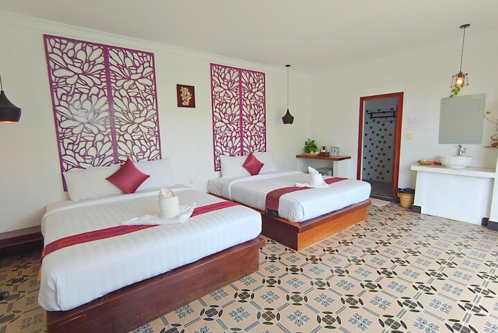Room 16 of 30