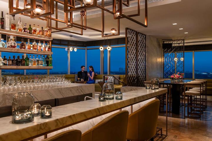 Lounge 57 of 74