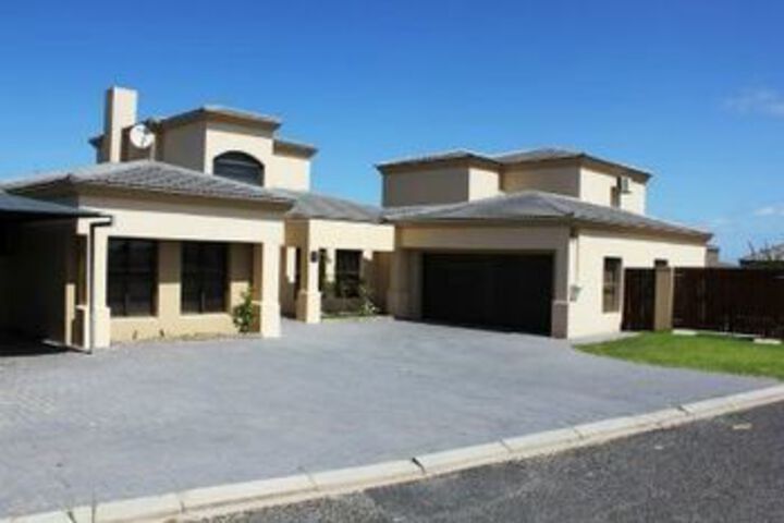 10 Chillsome House Self catering