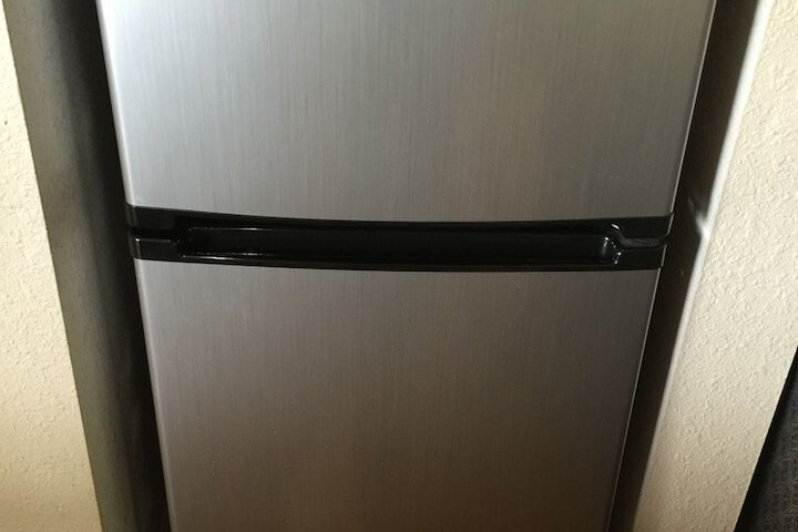 Mini-refrigerator