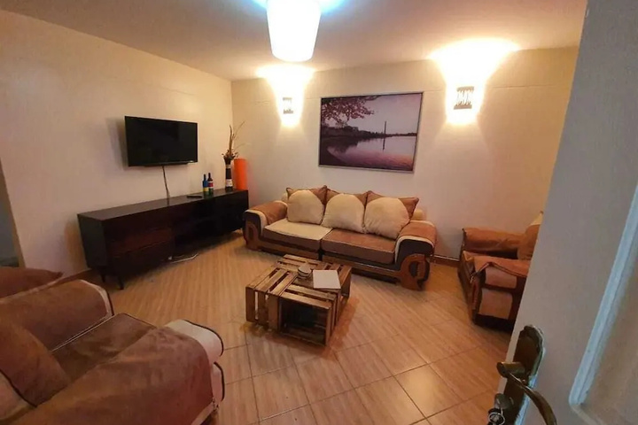 Room 2 of 8