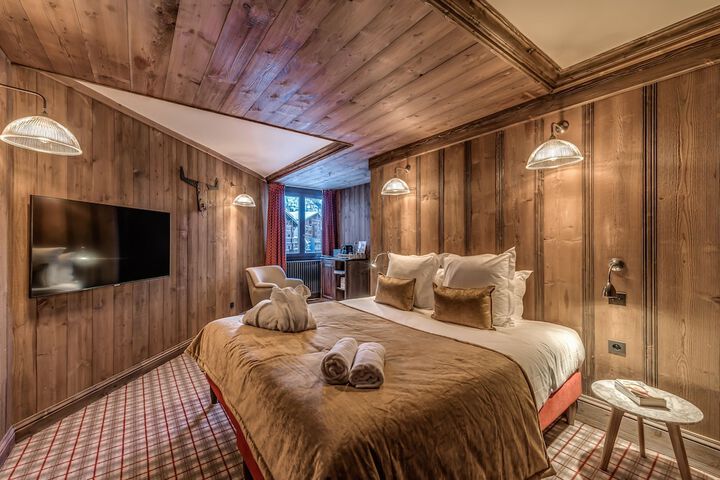 Room 20 of 77