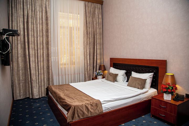 Room 19 of 42