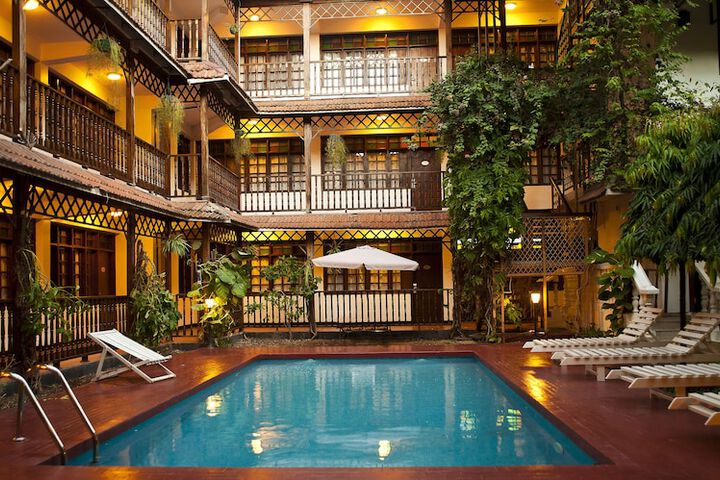 Hotel with Pool