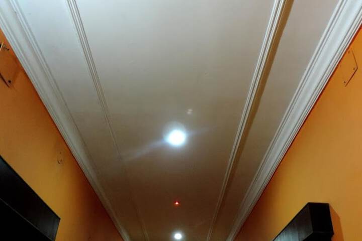 Room 8 of 14