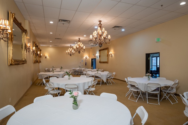 Ballroom/Hall 21 of 24