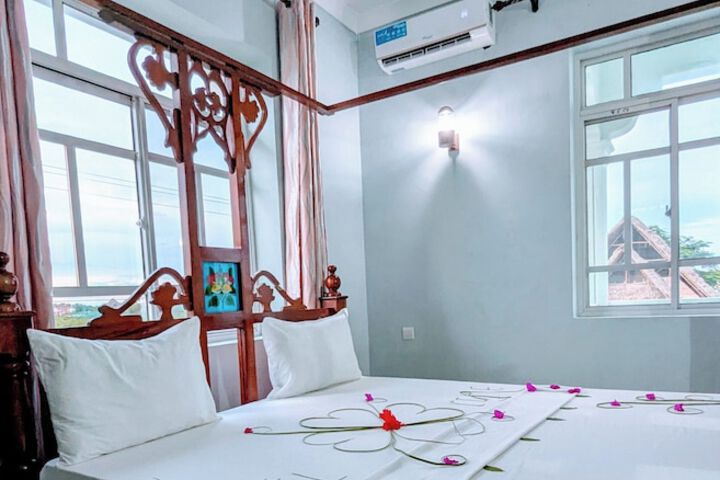 Room 6 of 31