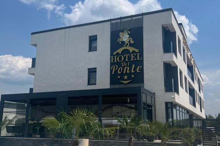 Hotel Del Ponte