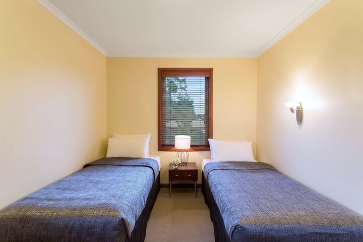 Room 16 of 21