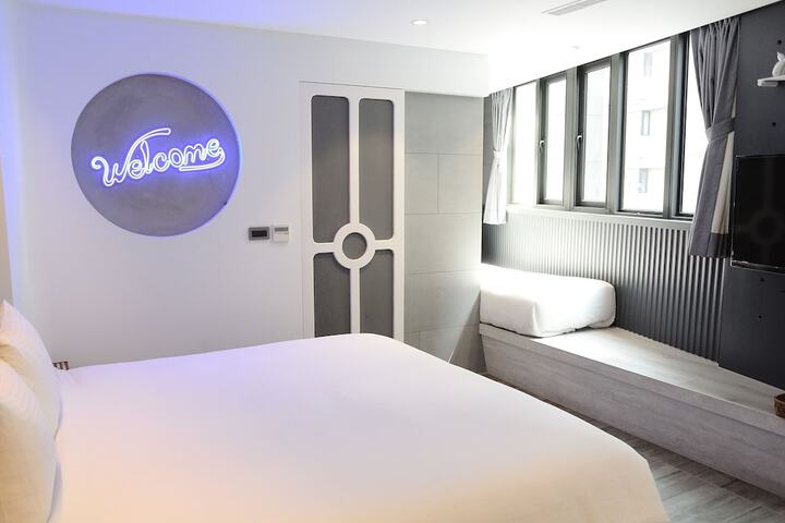 Room 96 of 119