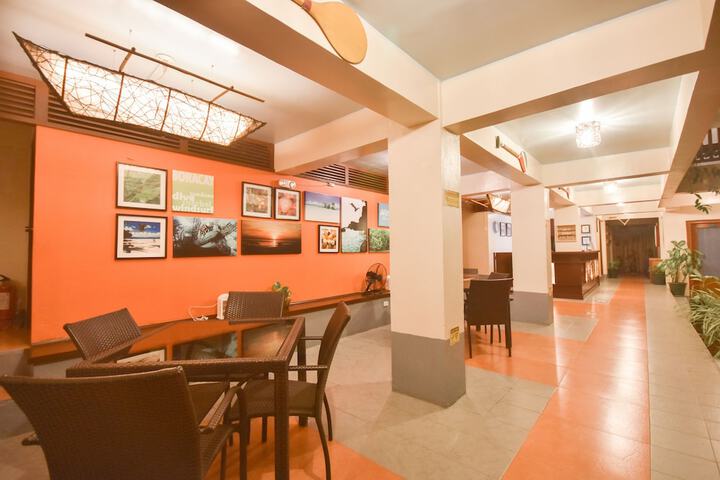 Guest Lobby