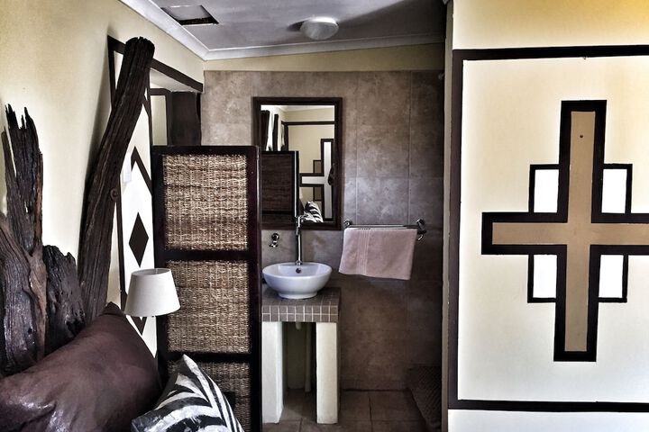 Room 8 of 8