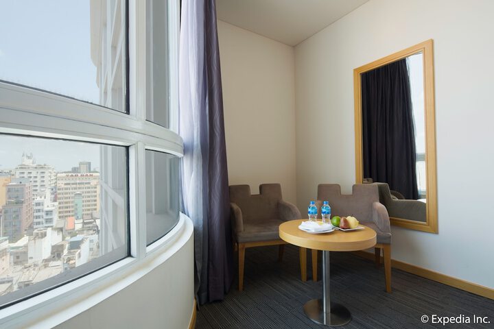 Room 22 of 65