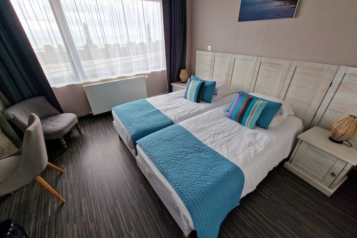 Room 27 of 58