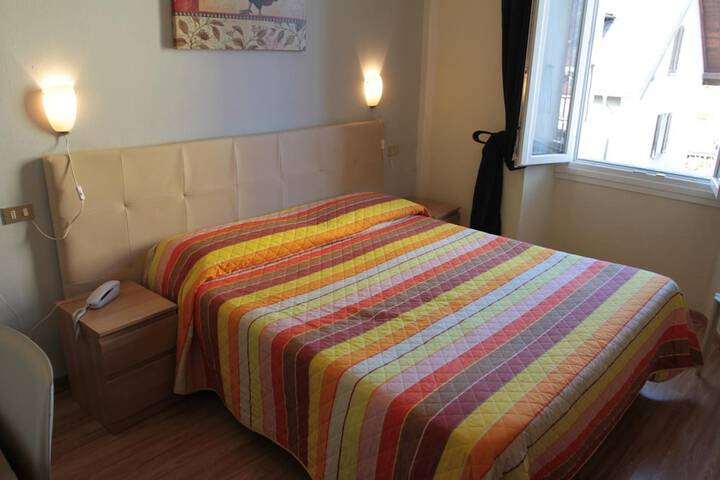 Room 10 of 55
