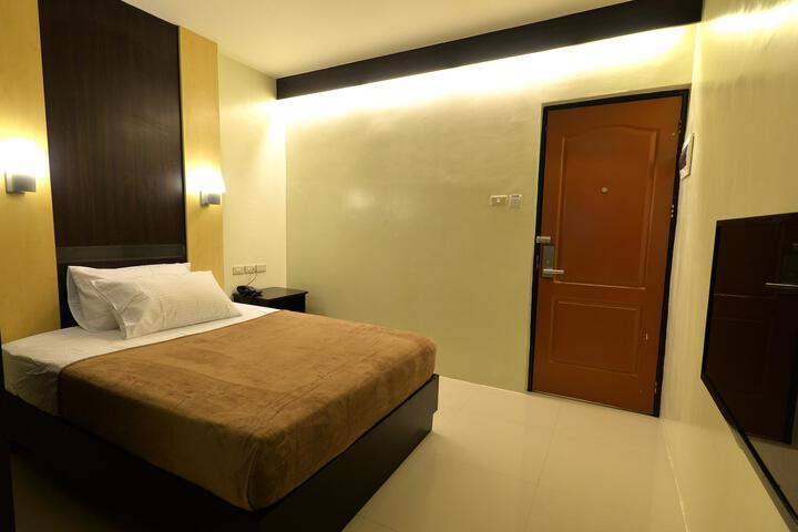 Hamilton Business Inn