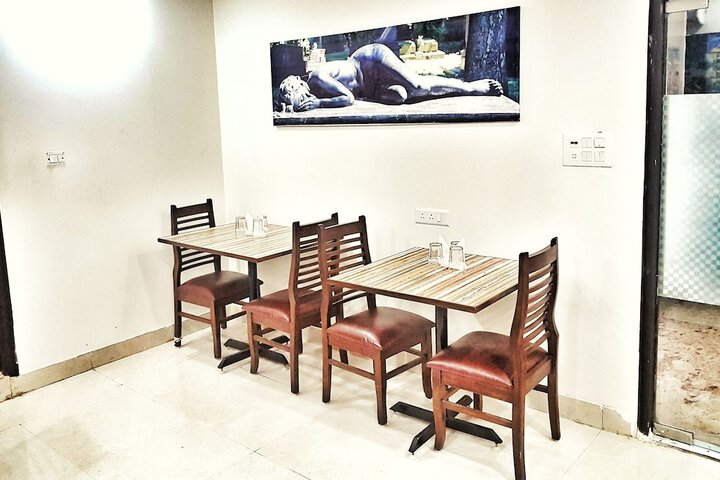 Dining 56 of 74
