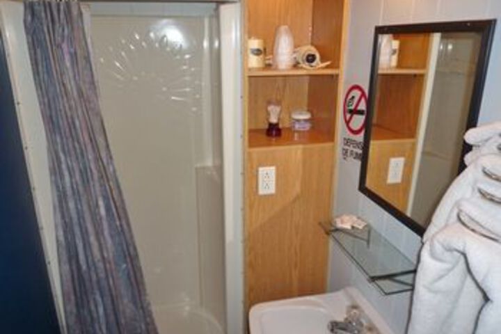 Room 5 of 48