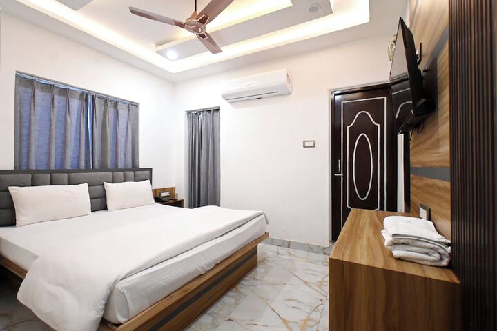 Room 5 of 29