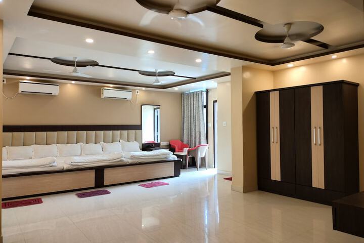 Room 91 of 150