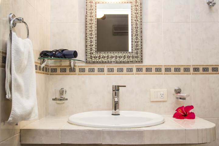 Room 14 of 24